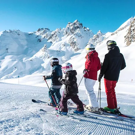 La Tania 2 Pieces, 4 Pers, Aux Pieds, Balcon, Grand Bois - Fr-1-182a-15 * Courchevel