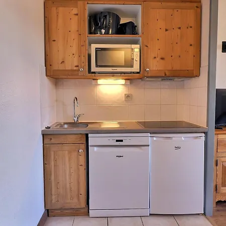 Apartment La Tania 2 Pieces, 4 Pers, Aux Pieds, Balcon, Grand Bois - Fr-1-182a-15 Courchevel