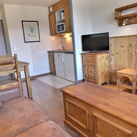 Apartment La Tania 2 Pieces, 4 Pers, Aux Pieds, Balcon, Grand Bois - Fr-1-182a-15