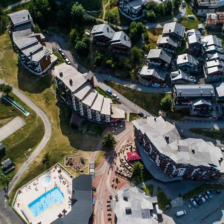 Appartement La Tania, 2 Pièces, 4 Personnes - Fr-1-182a-15 *